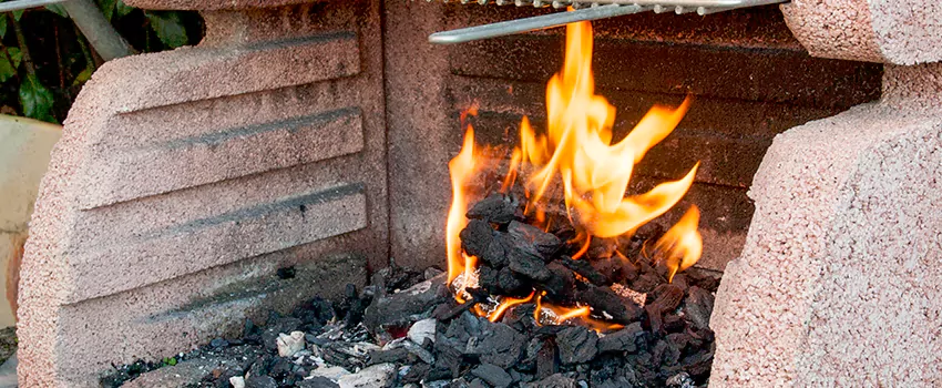 Clean The Fireplace Mantle And Hearth in Saint-Boniface, QC